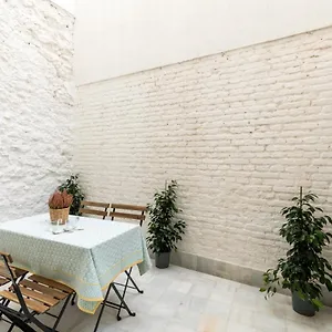 Behouse Arroyo A Apartment Seville